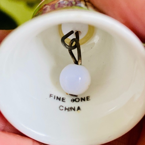 2 Souvenir mini bells - Picture 6 of 7